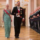 Gjester ankommer gallamiddagen: Dronning Margrethe av Danmark og Kronprins Haakon. Foto: Håkon Mosvold Larsen / NTB scanpix